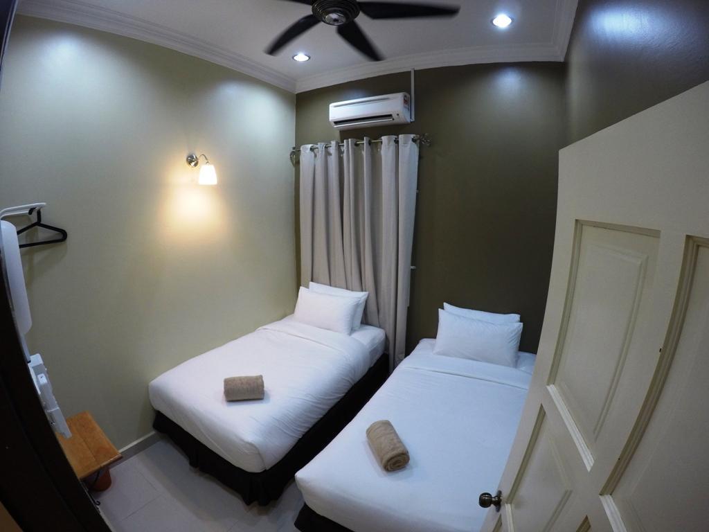 Wan'S Beach Guest House Dungun Bilik gambar